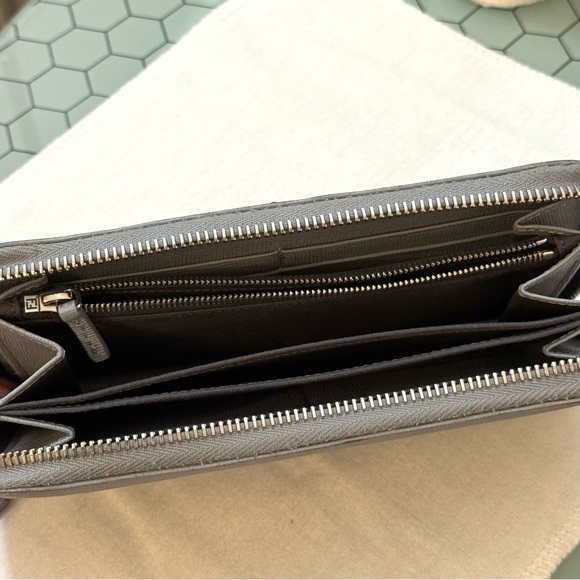 Fendi Flowerland Continental Wallet Rare - Picture 9 of 15